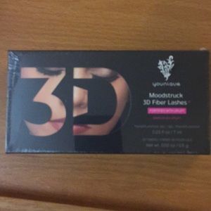 Younique Moodstruck Fiber lash mascara